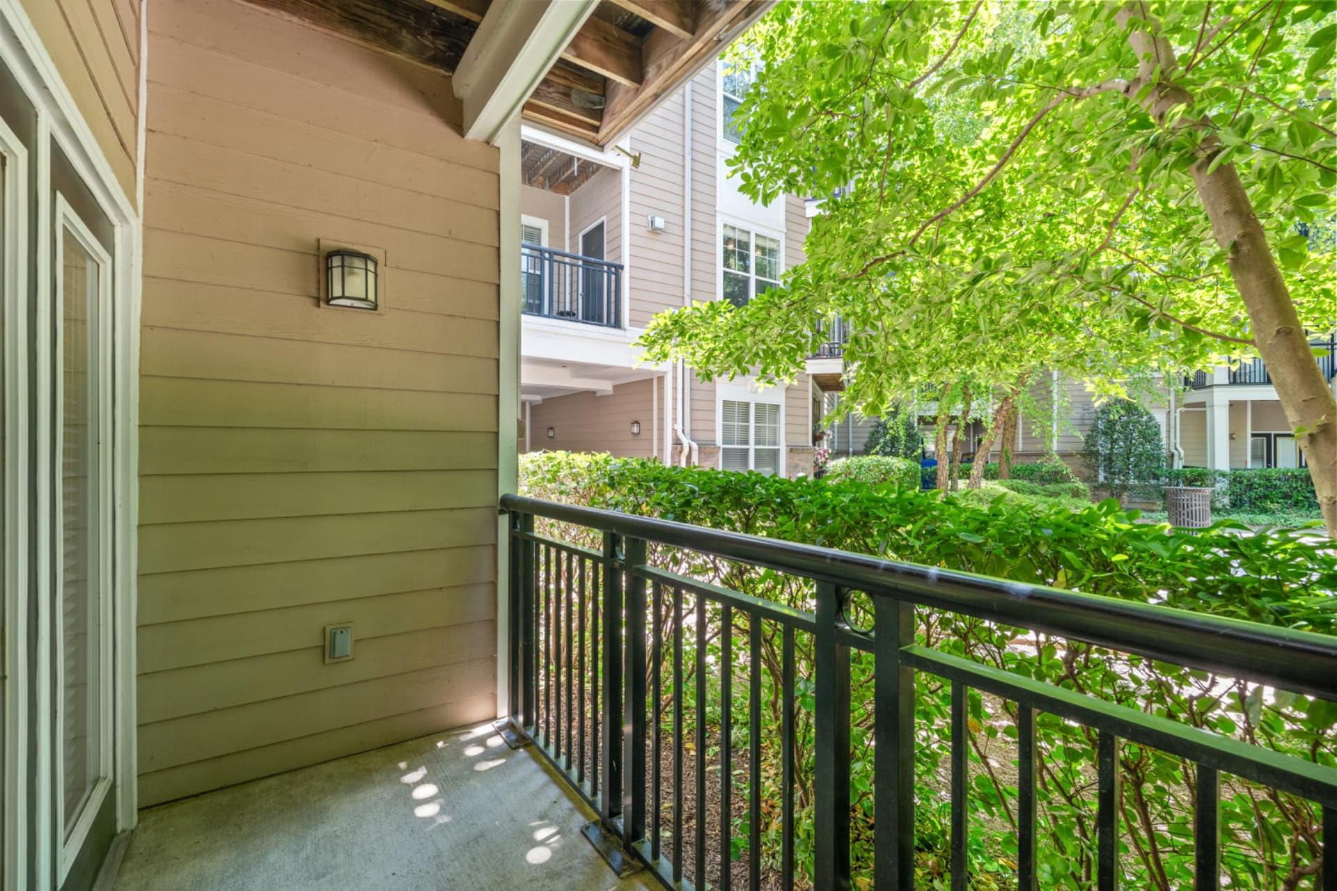 501 Hungerford Drive #154 photo 29