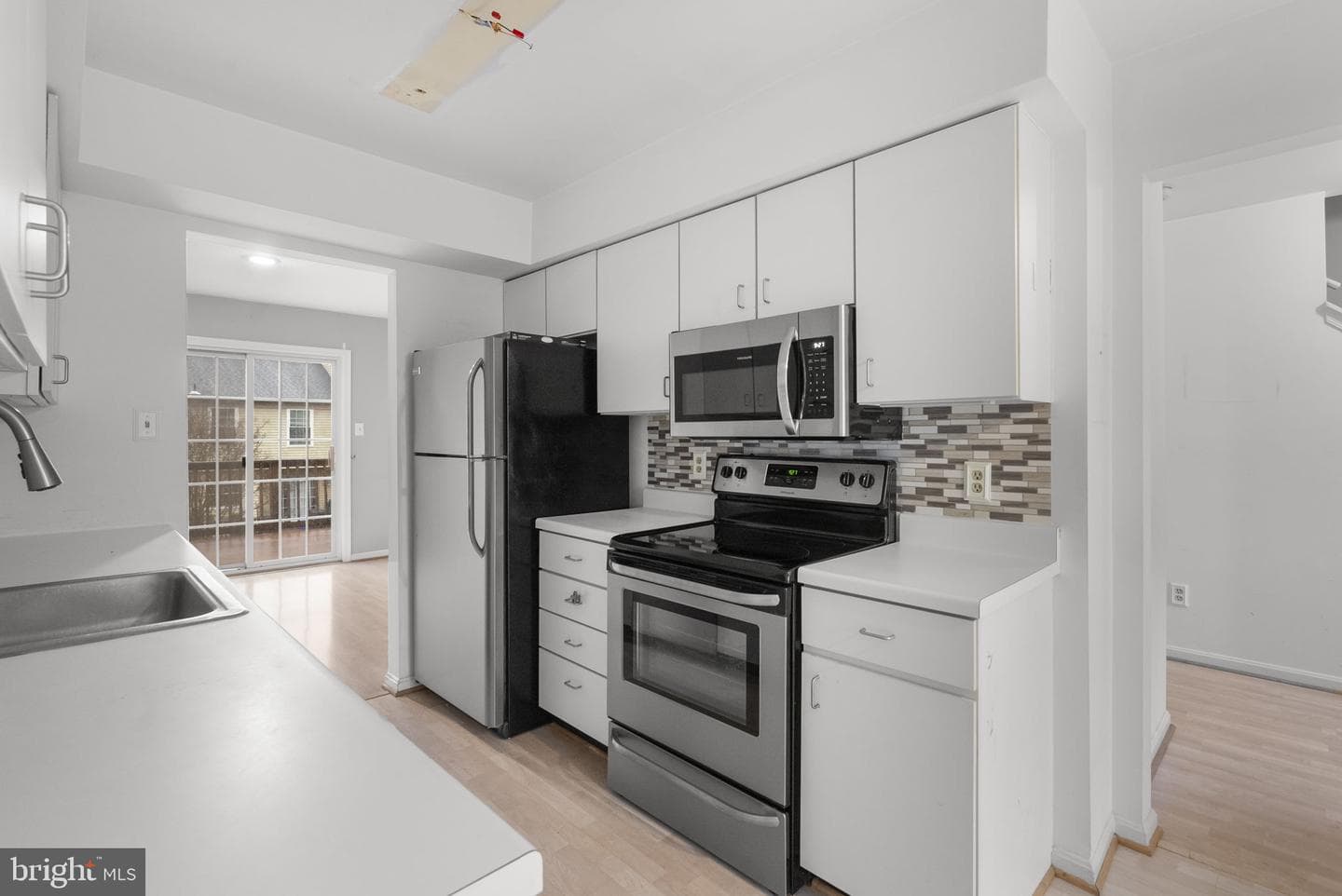 16 Gravenhurst Court photo 2