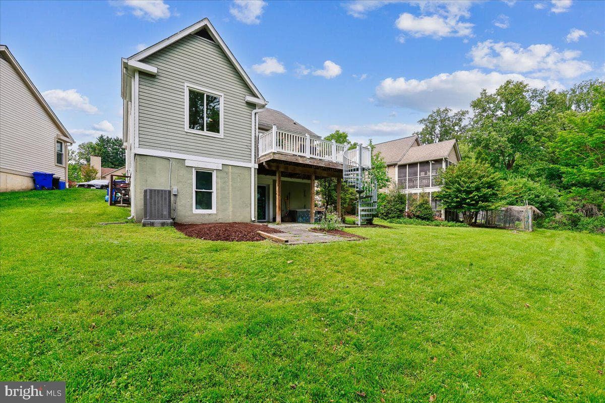 10029 Pratt Place photo 9