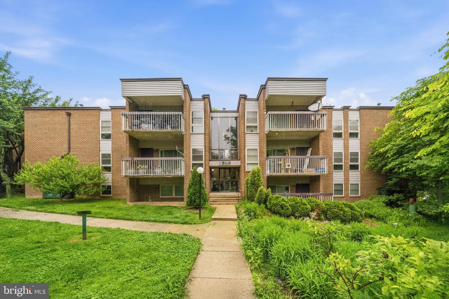 2305 Greenery Lane #t-2-3, Silver Spring