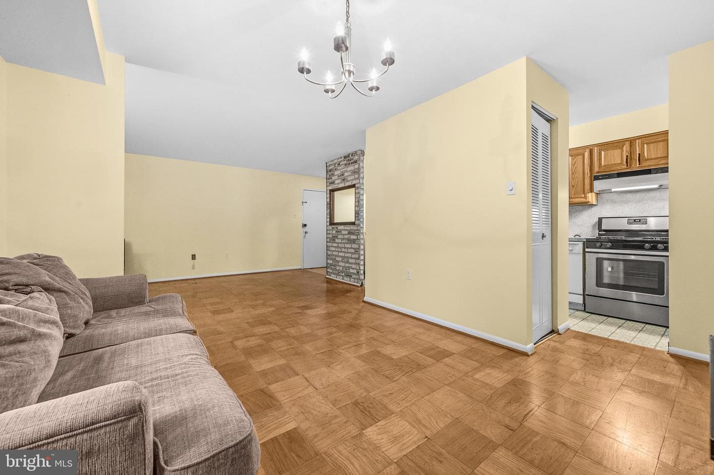 2305 Greenery Lane #t-2-3 photo 14