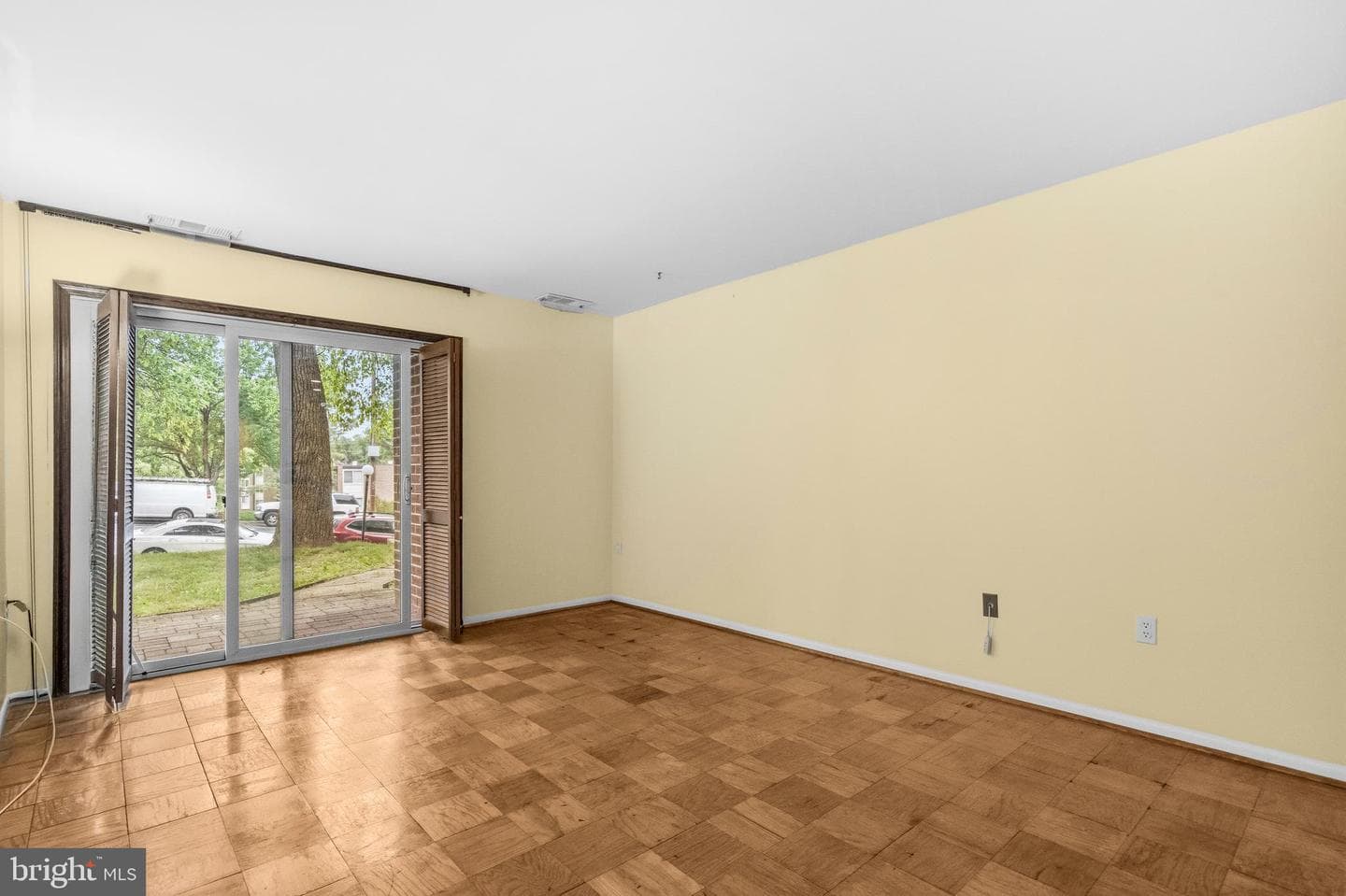 2305 Greenery Lane #t-2-3 photo 7