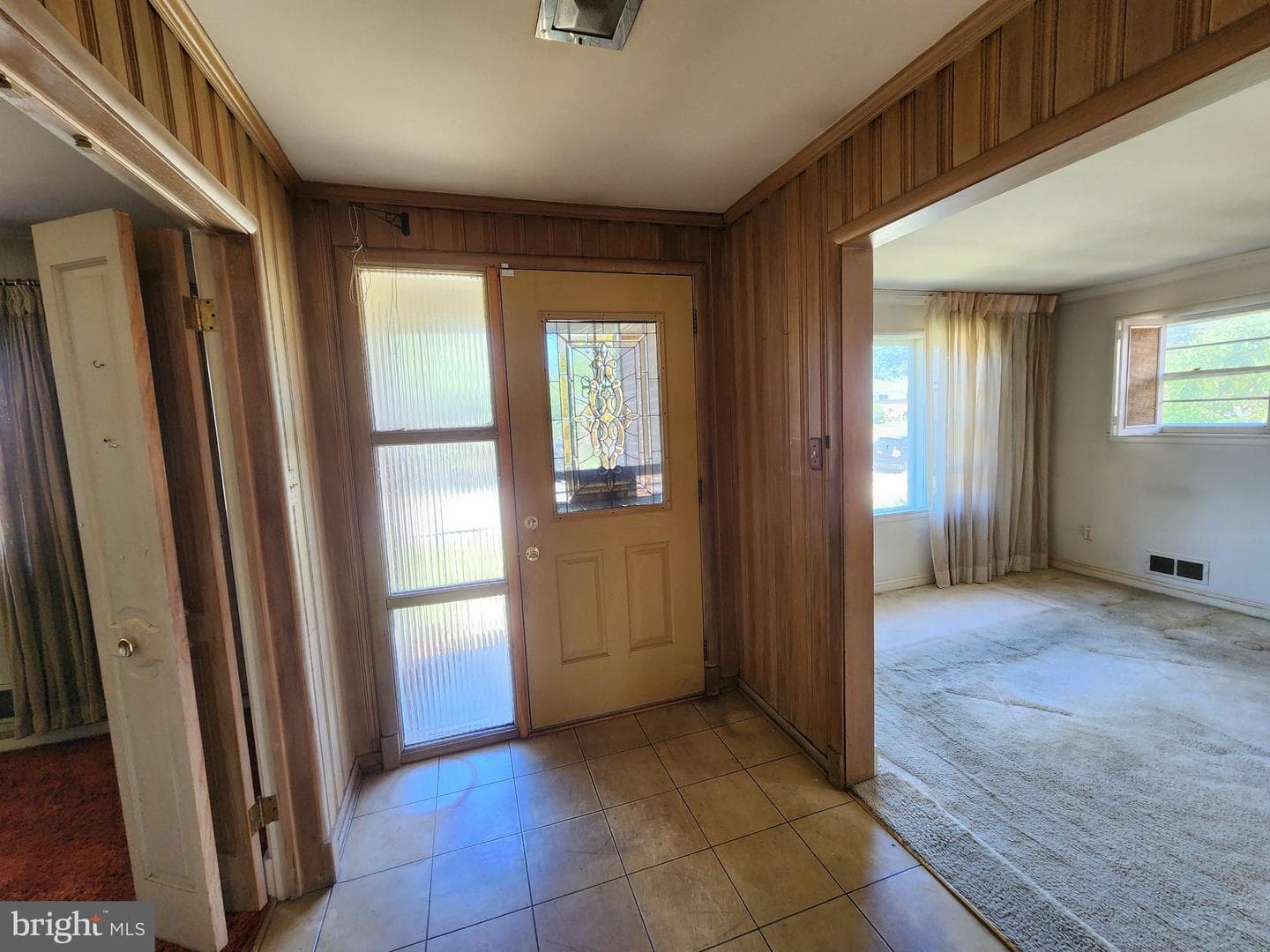 9709 Admiralty Drive photo 4