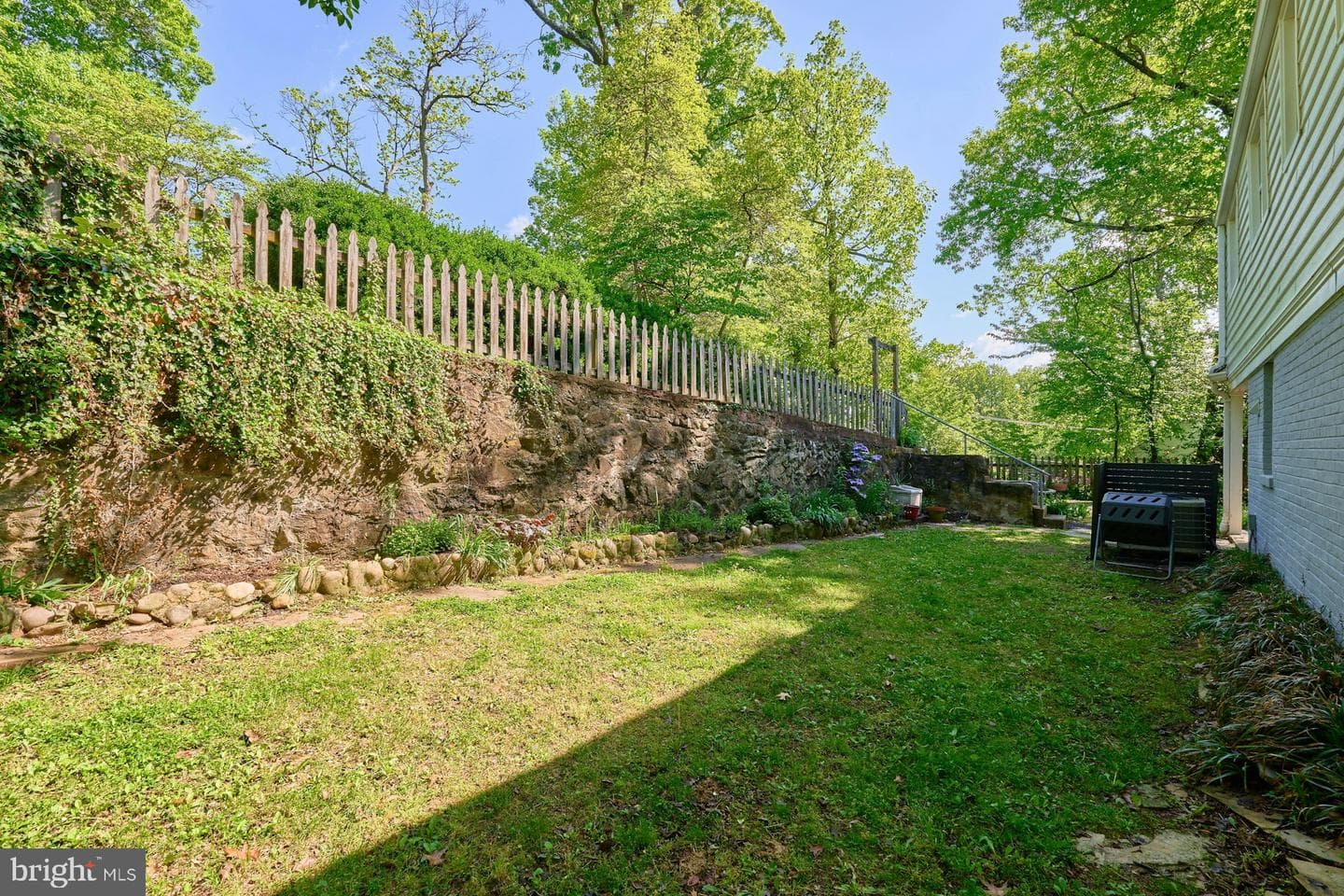 107 Southwood Avenue photo 23