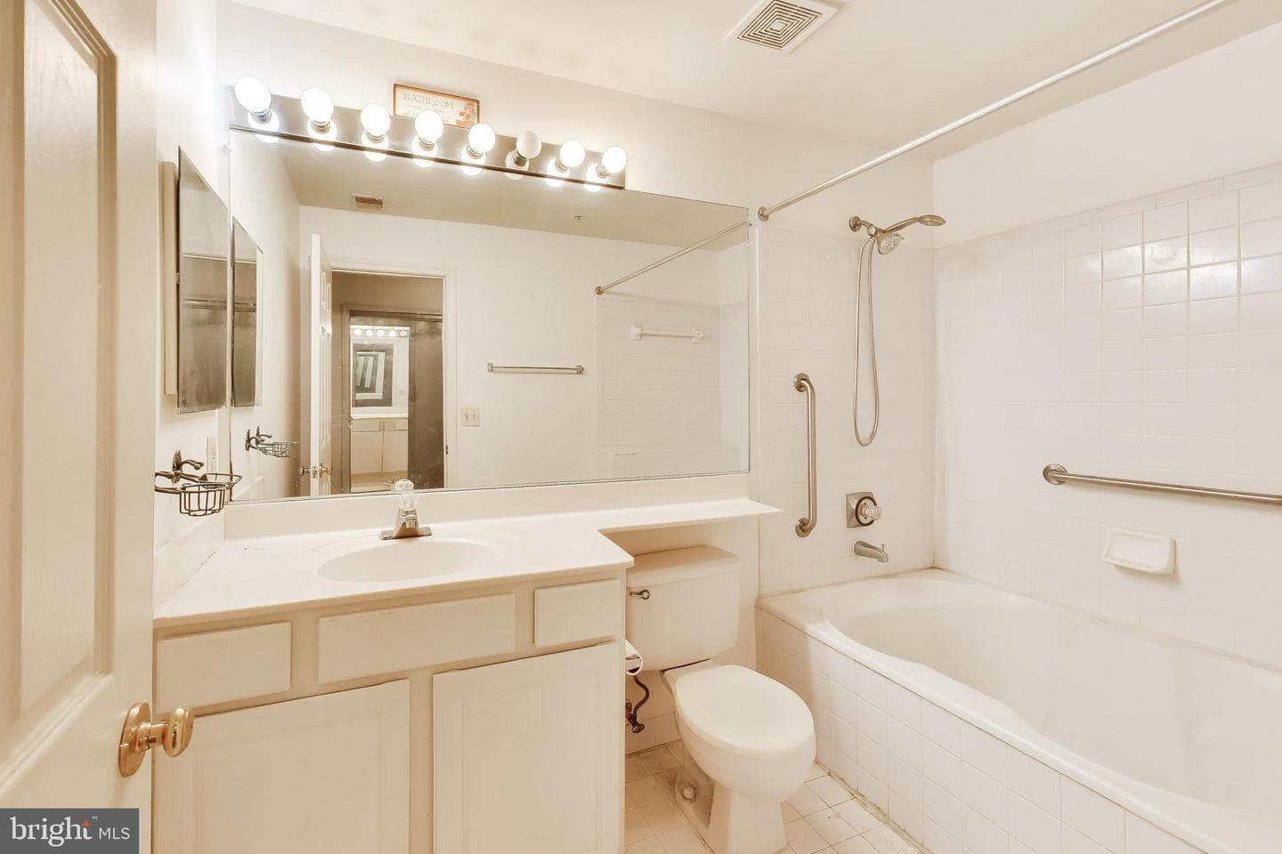 121 Timberbrook Lane #203 photo 17