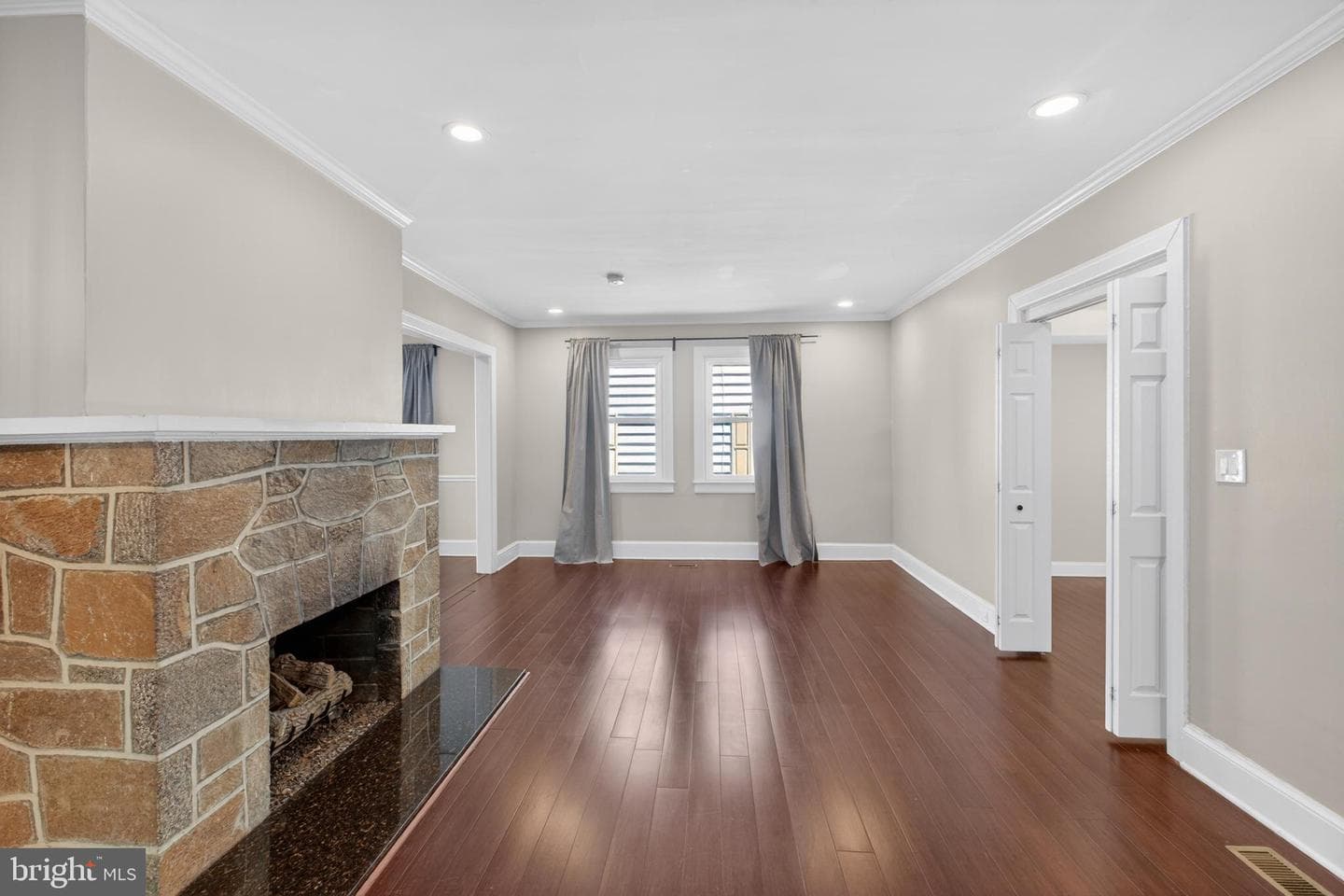 4415 Bradley Ln photo 14