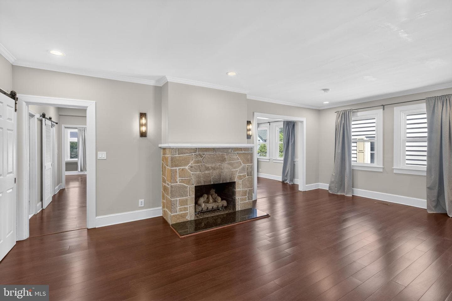 4415 Bradley Ln photo 17