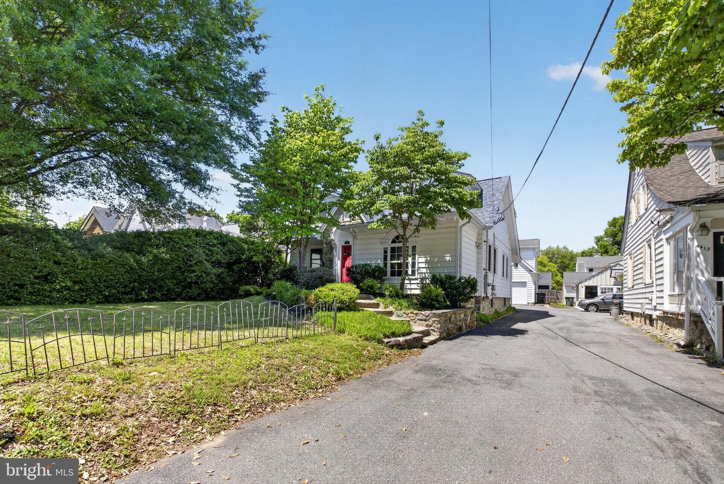 4415 Bradley Ln, Chevy Chase