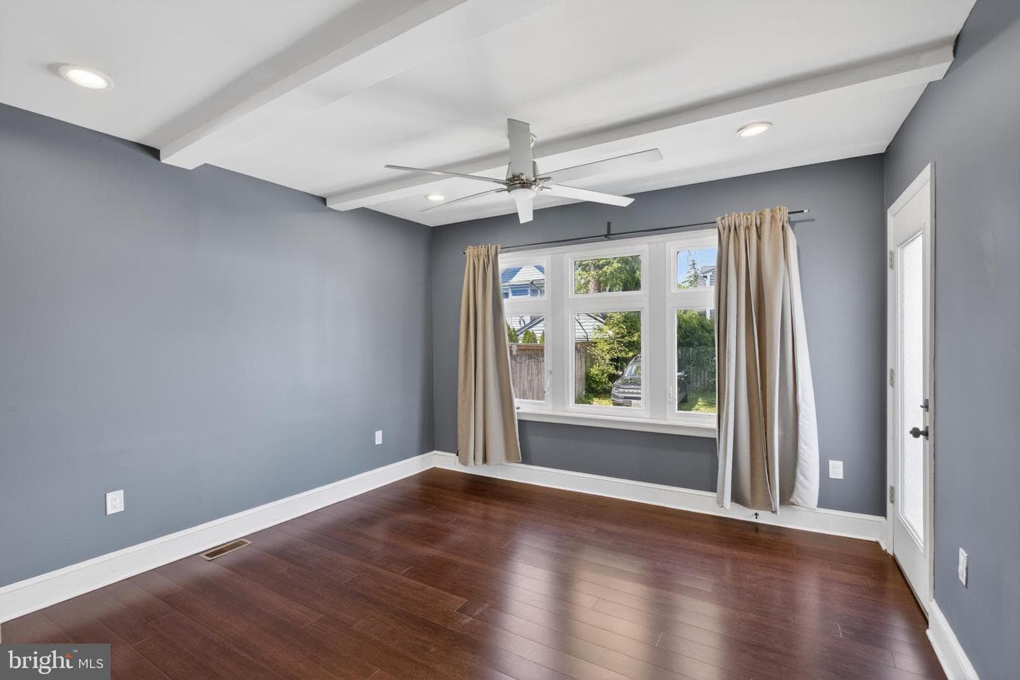 4415 Bradley Ln photo 21
