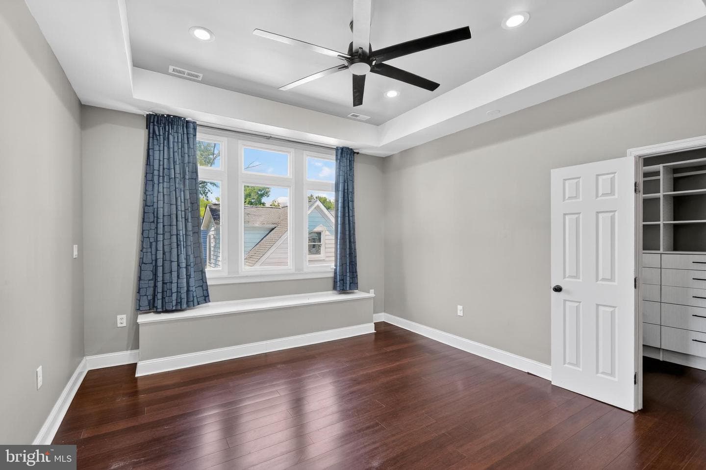 4415 Bradley Ln photo 27