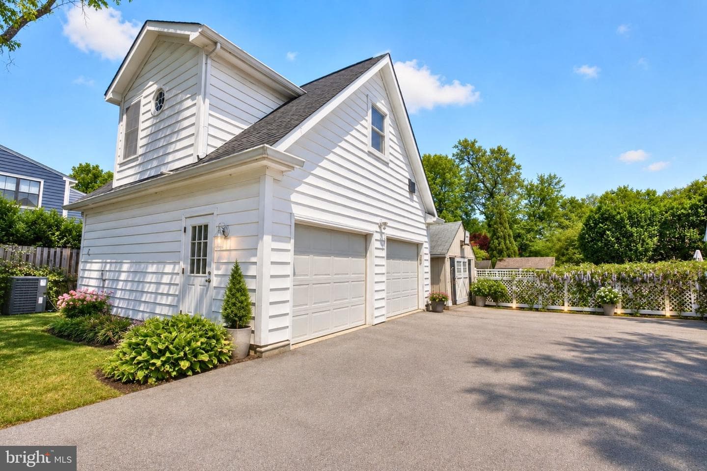 4415 Bradley Ln photo 3