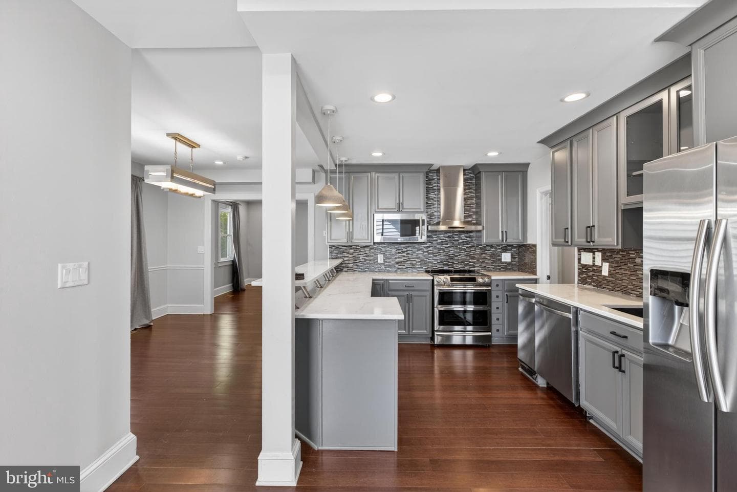 4415 Bradley Ln photo 7