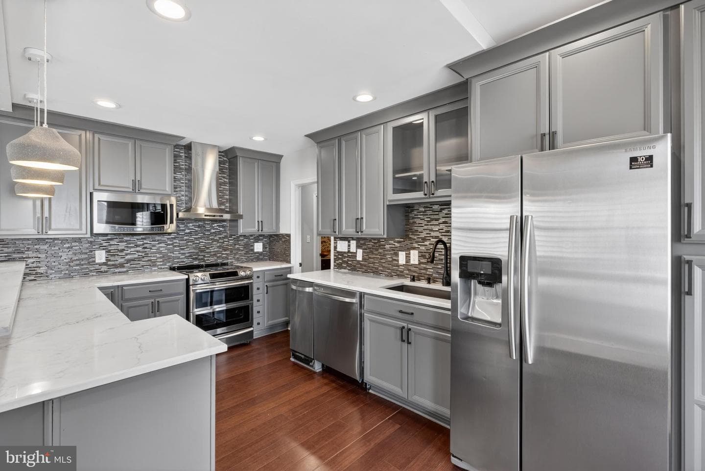 4415 Bradley Ln photo 8