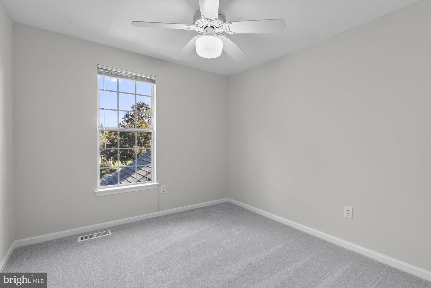 2700 Snowberry Place photo 38