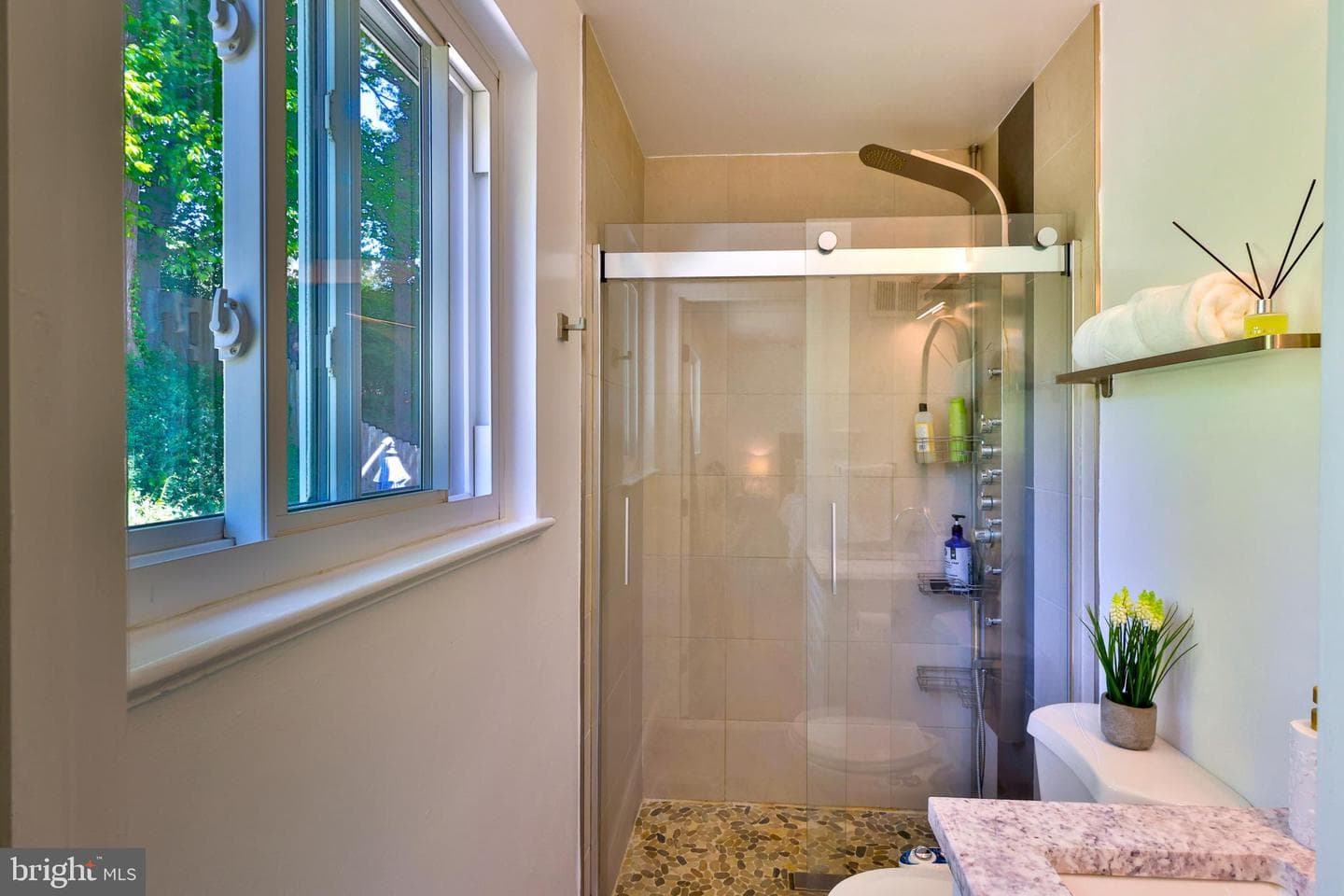 1206 Sarah Drive photo 18