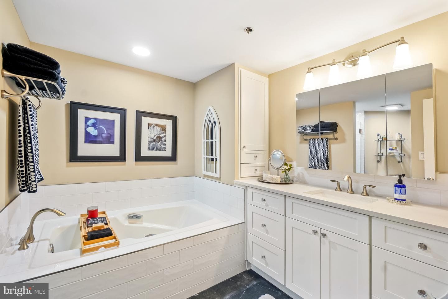 5802 Nicholson Lane #2-202 photo 19