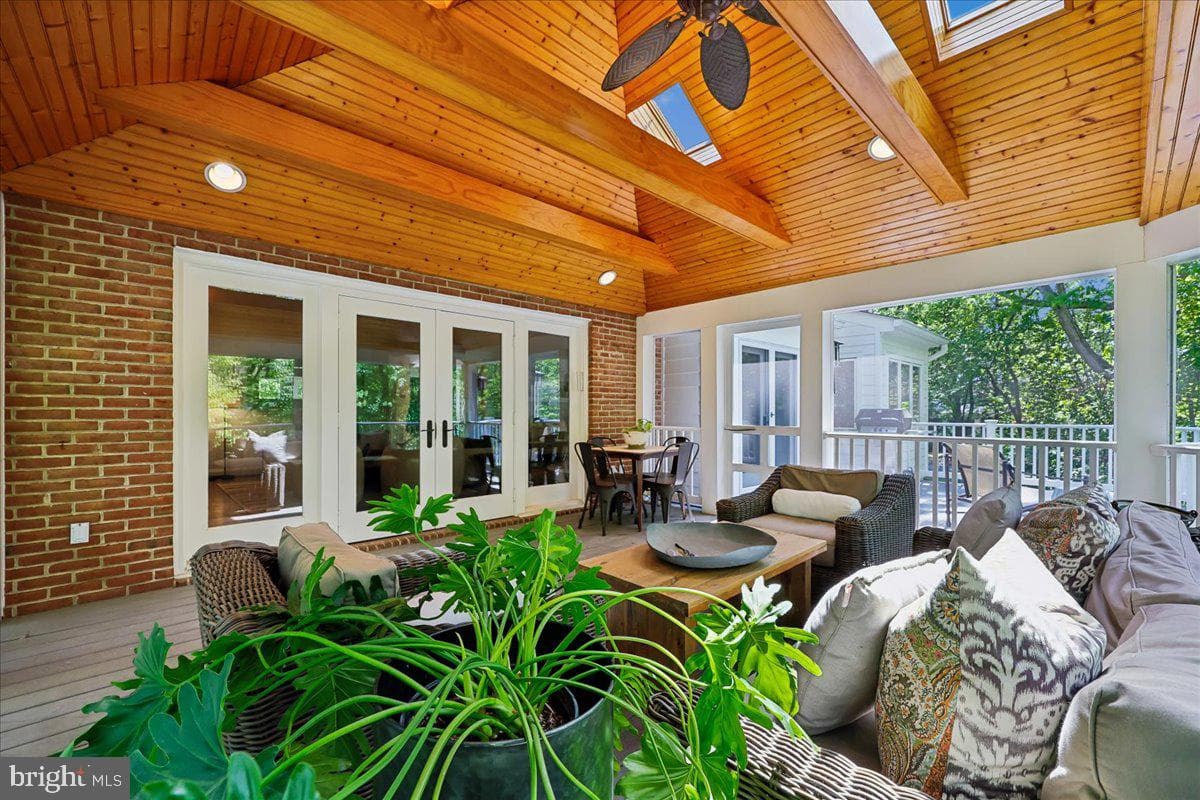 6904 Earlsgate Way photo 14