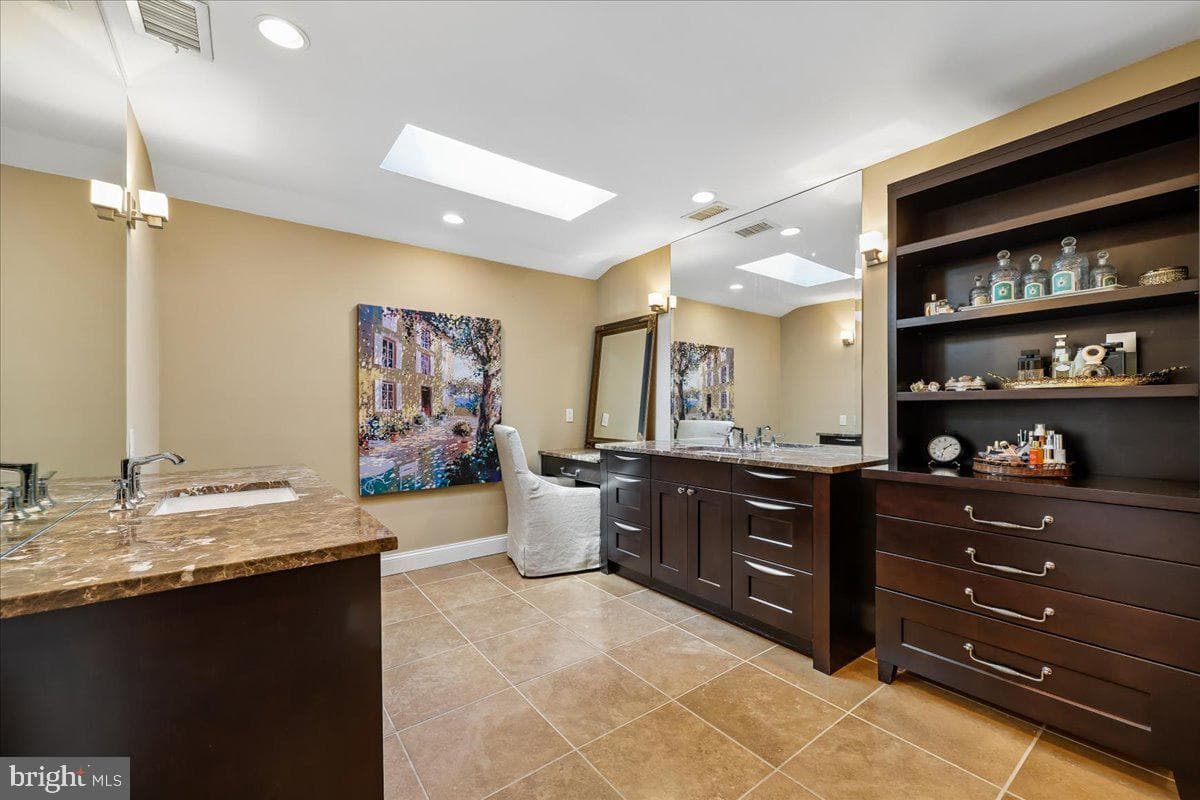 6904 Earlsgate Way photo 24