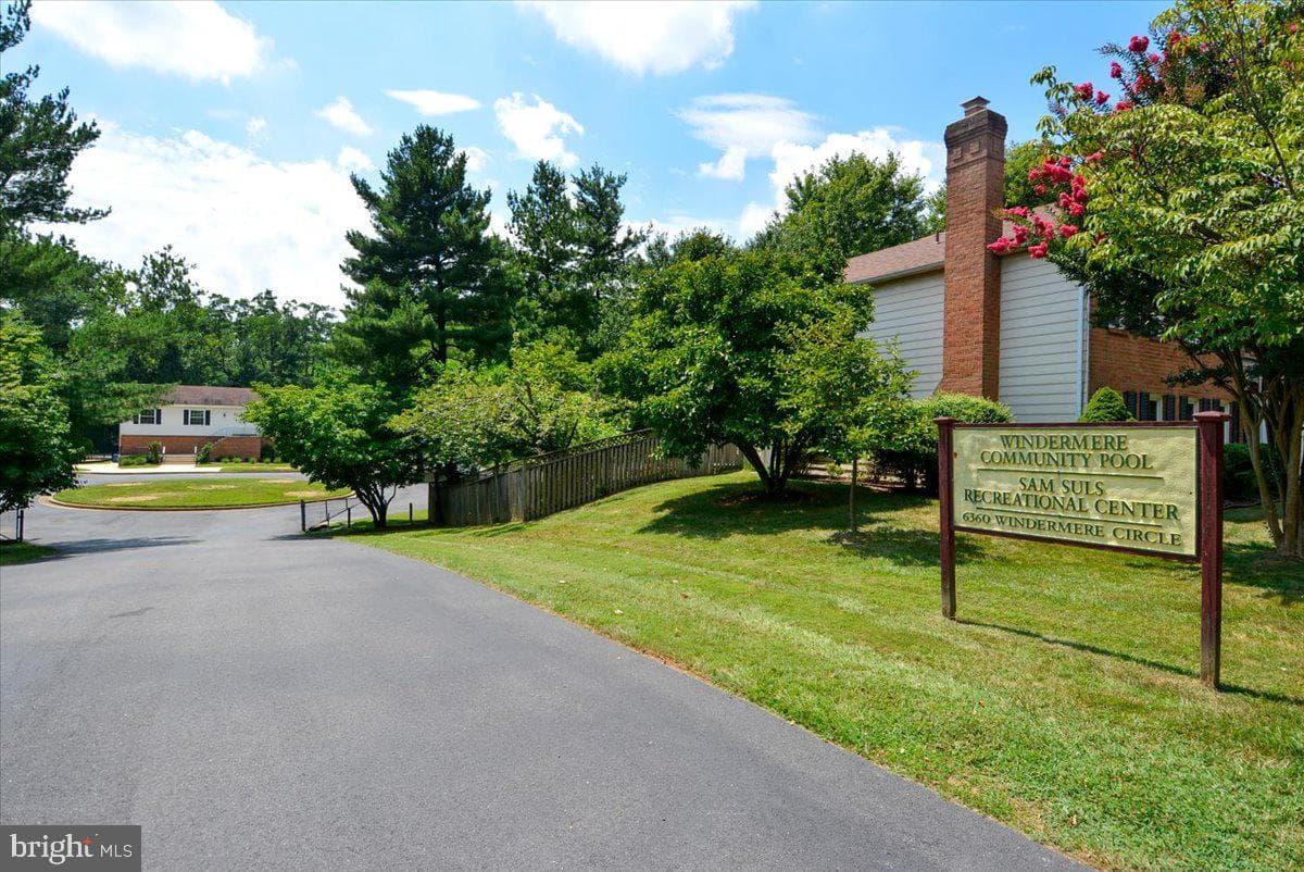 6904 Earlsgate Way photo 46