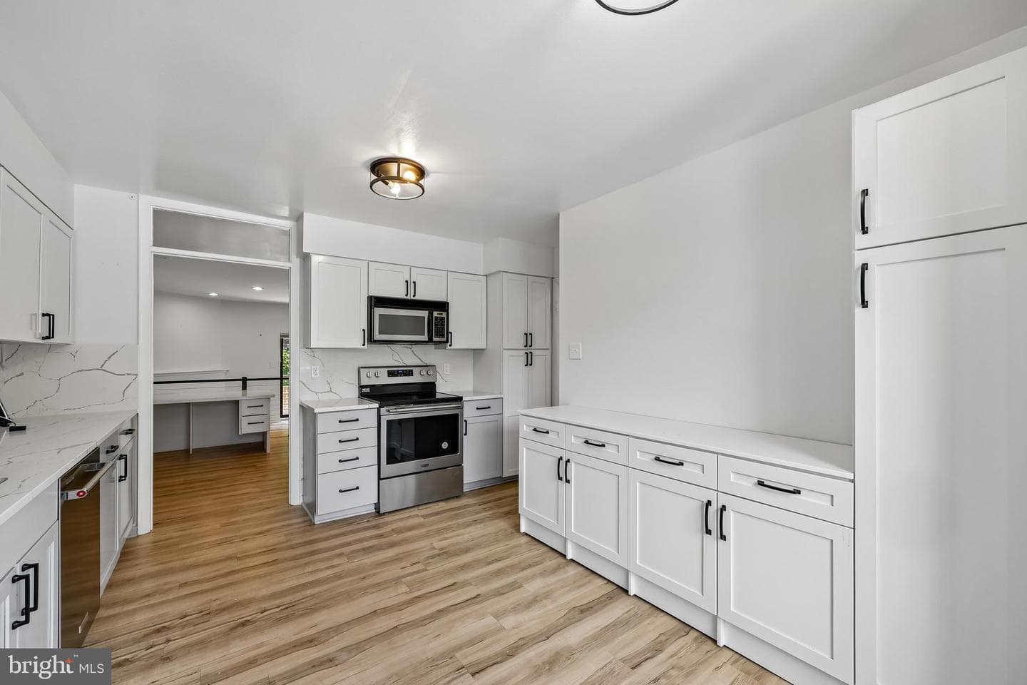 5229 King Charles Way #1-6 photo 10