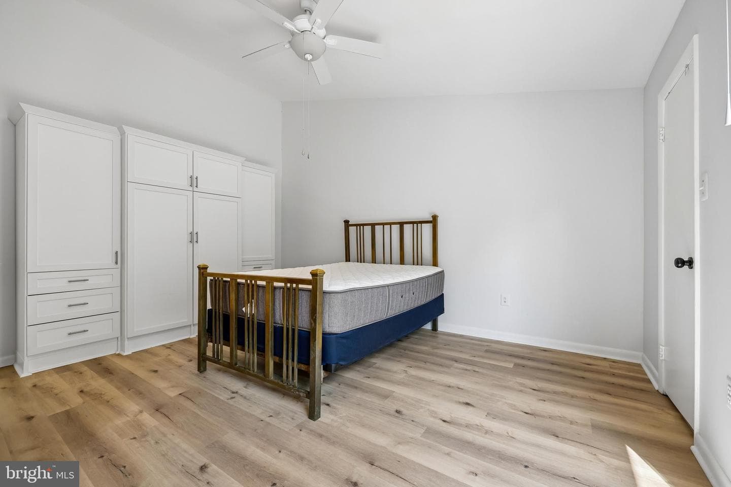 5229 King Charles Way #1-6 photo 20