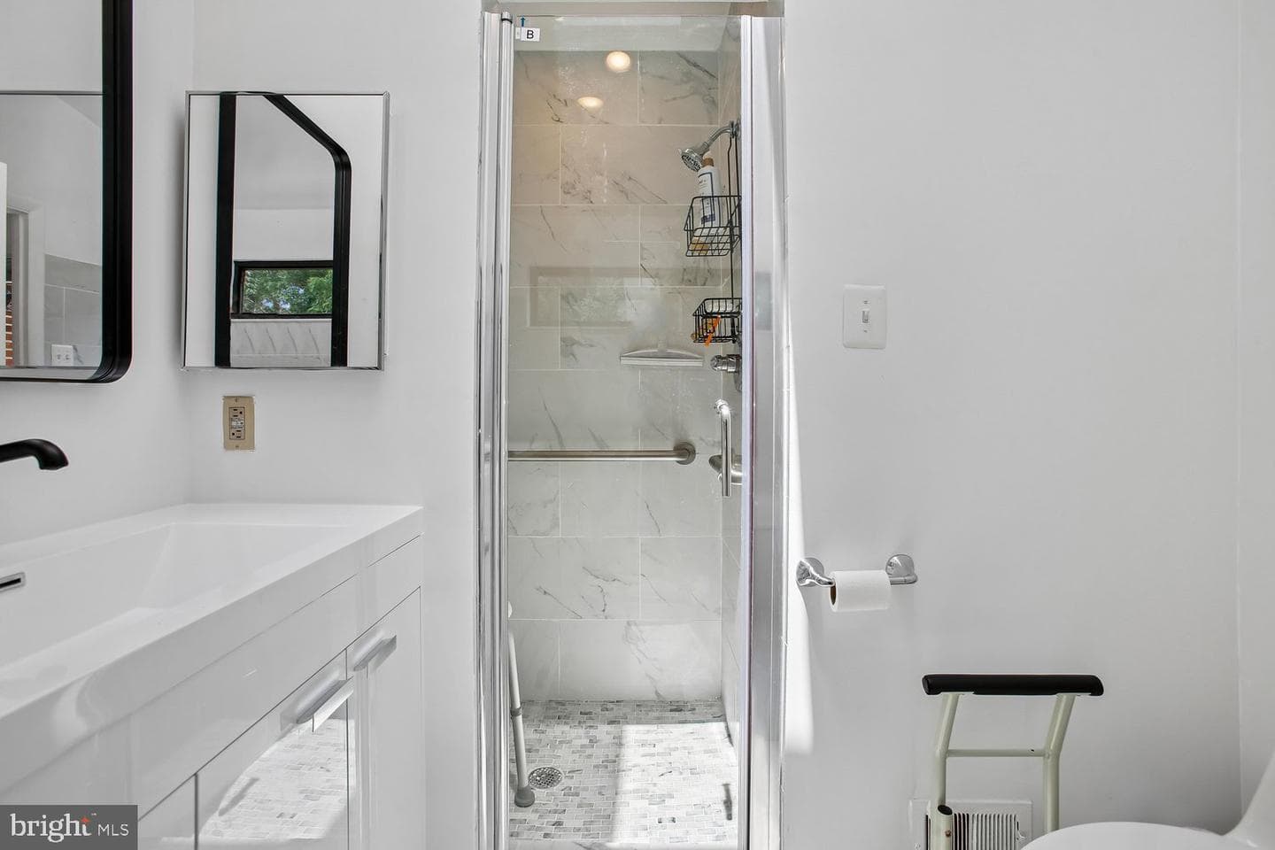 5229 King Charles Way #1-6 photo 24