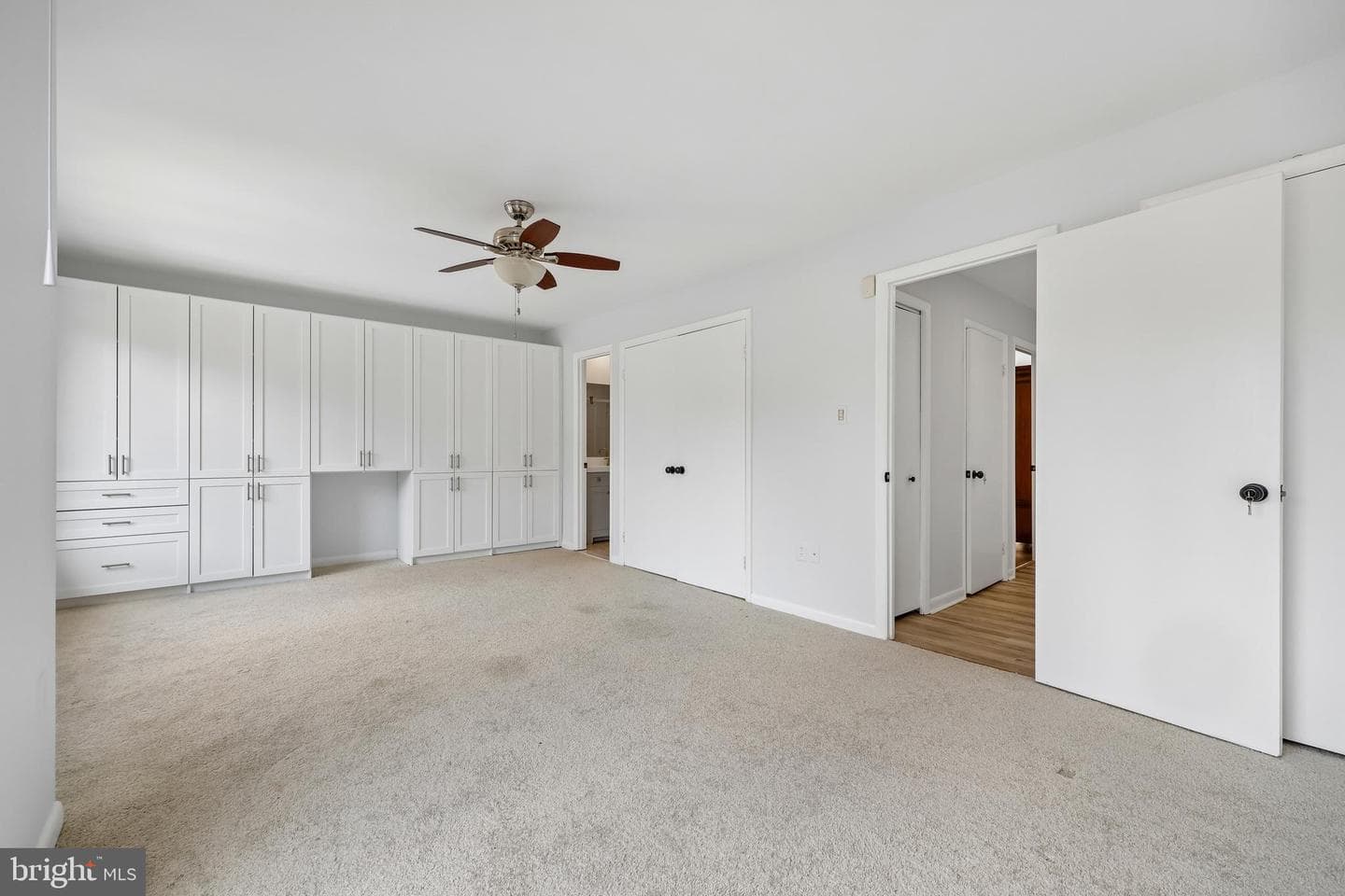 5229 King Charles Way #1-6 photo 29