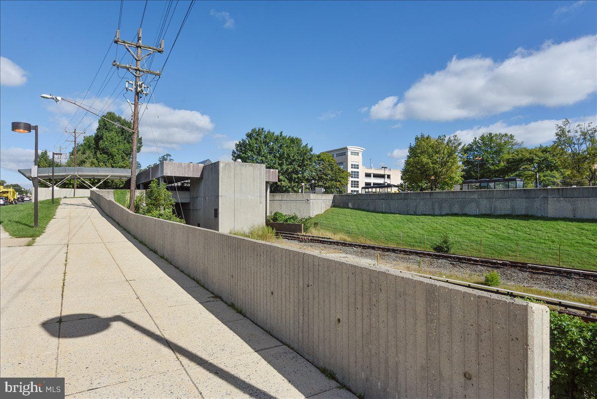 5229 King Charles Way #1-6 photo 48