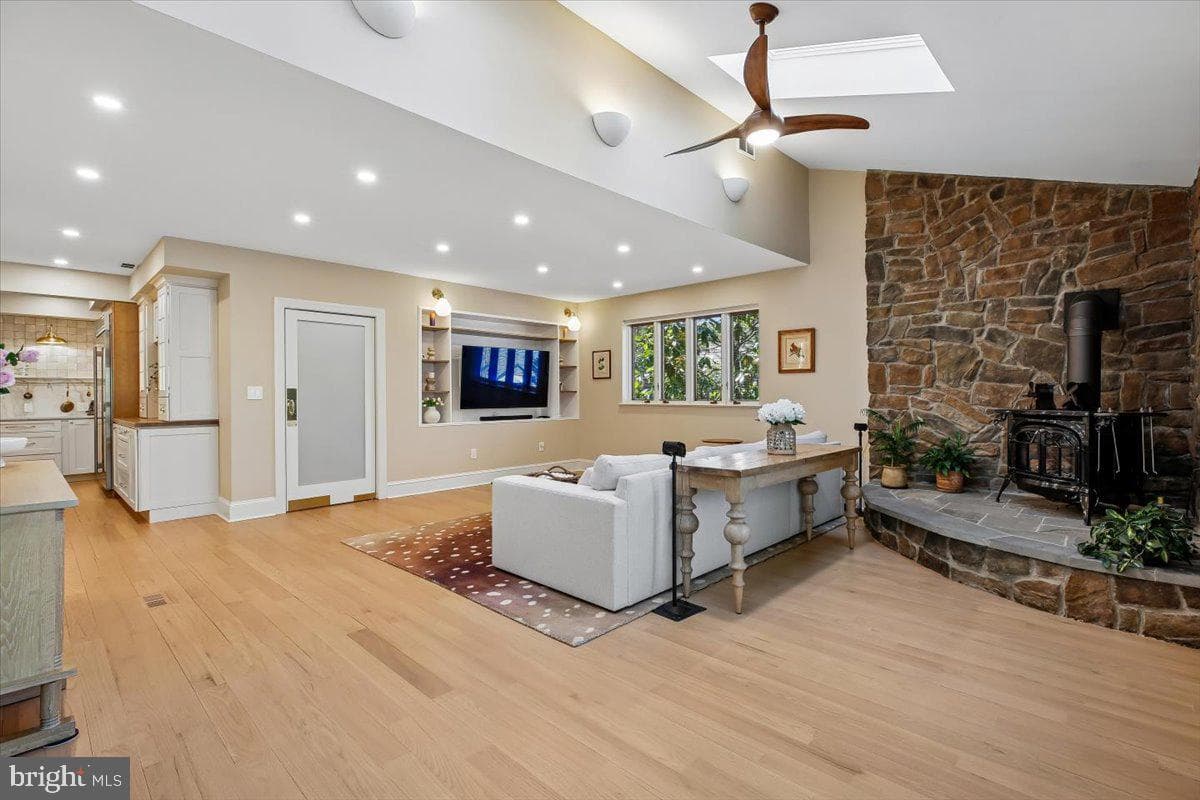6317 Poe Road photo 13