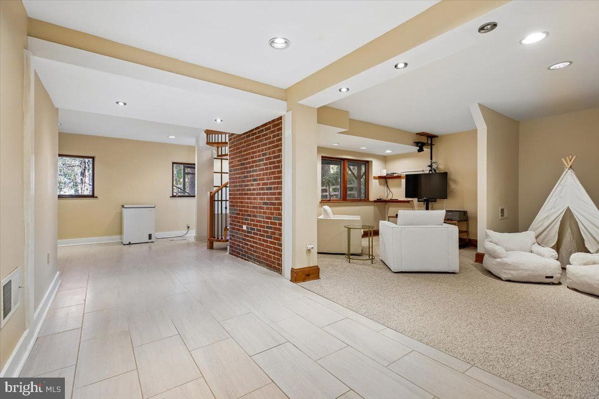 6317 Poe Road photo 34