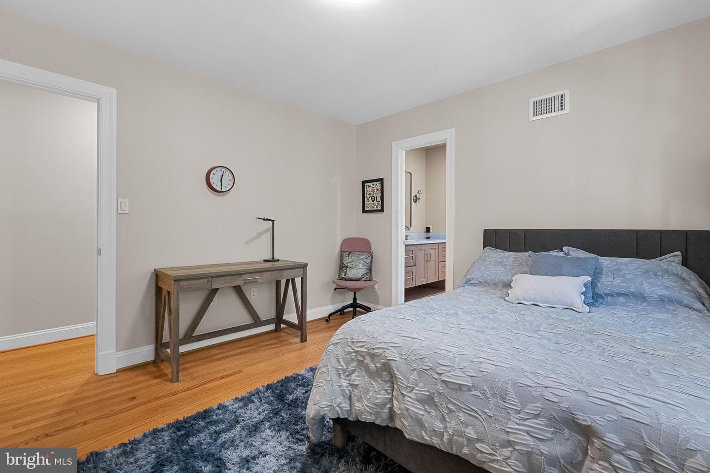 9541 E Bexhill Drive photo 65