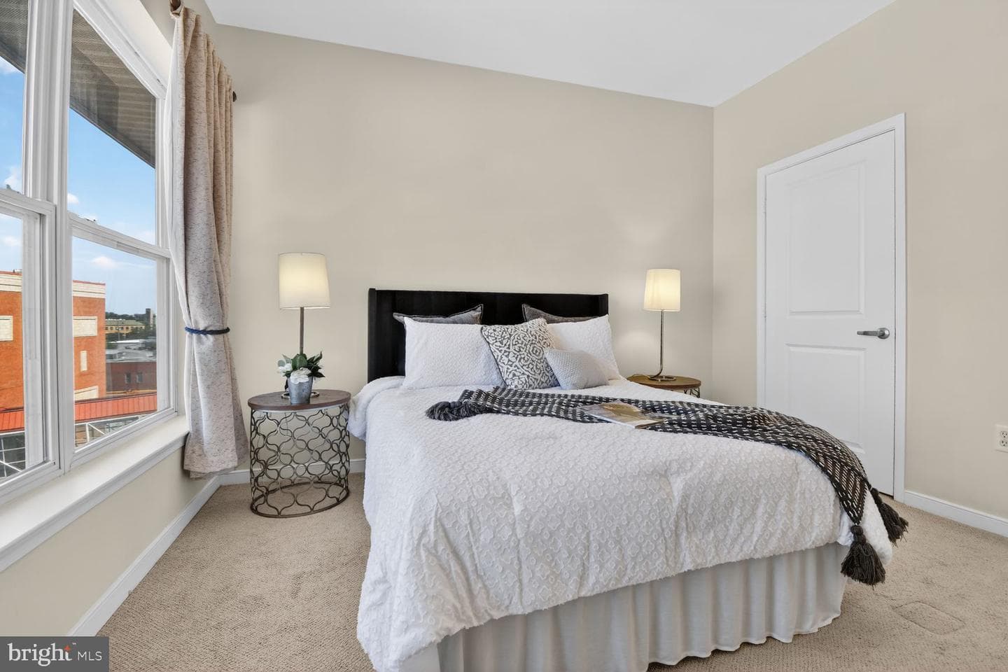 8045 Newell Street #504 photo 12