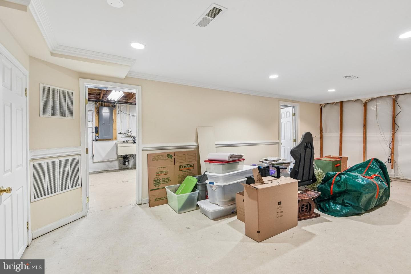 9300 Judge Place photo 25