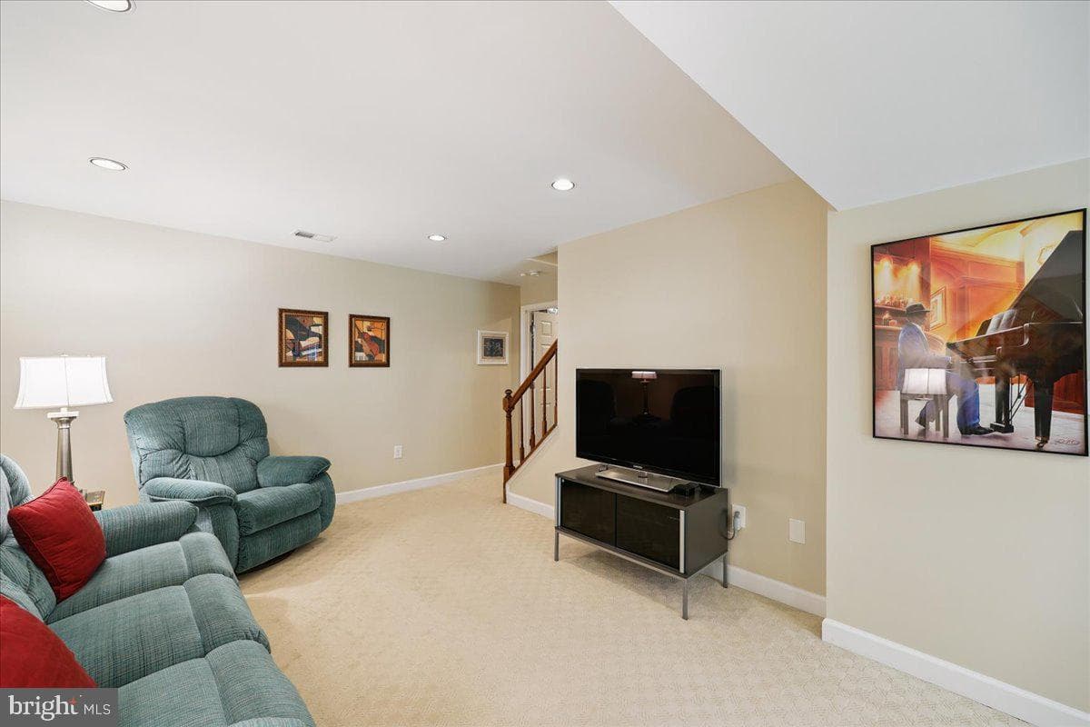 14304 Shoreham Drive photo 85