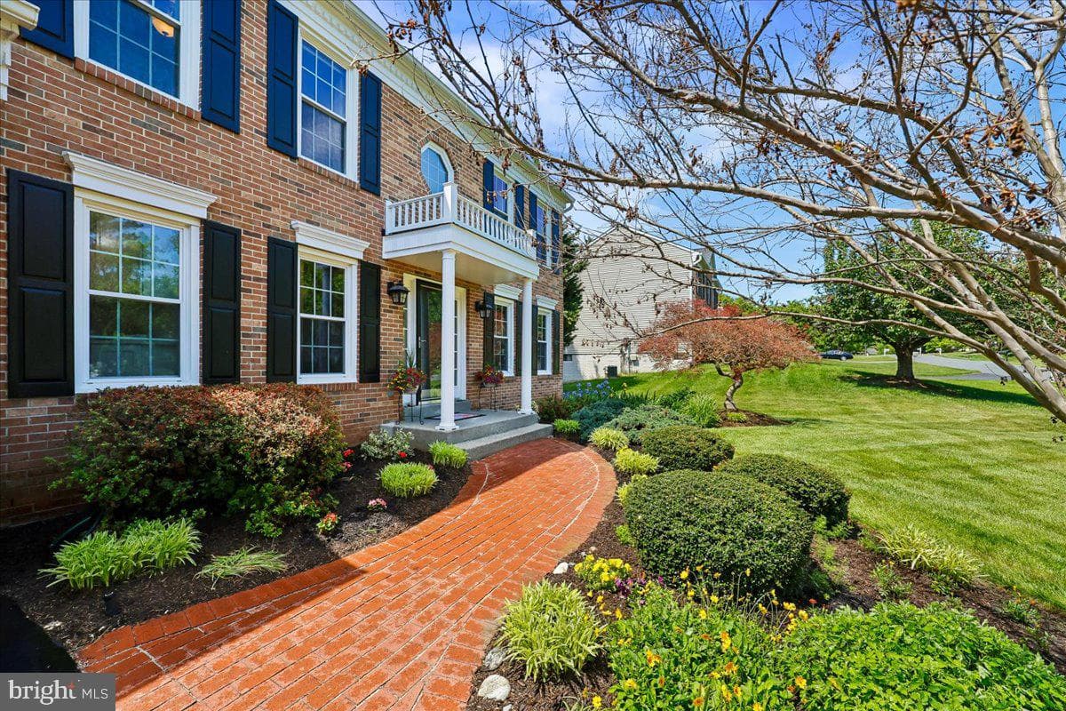 14304 Shoreham Drive photo 9