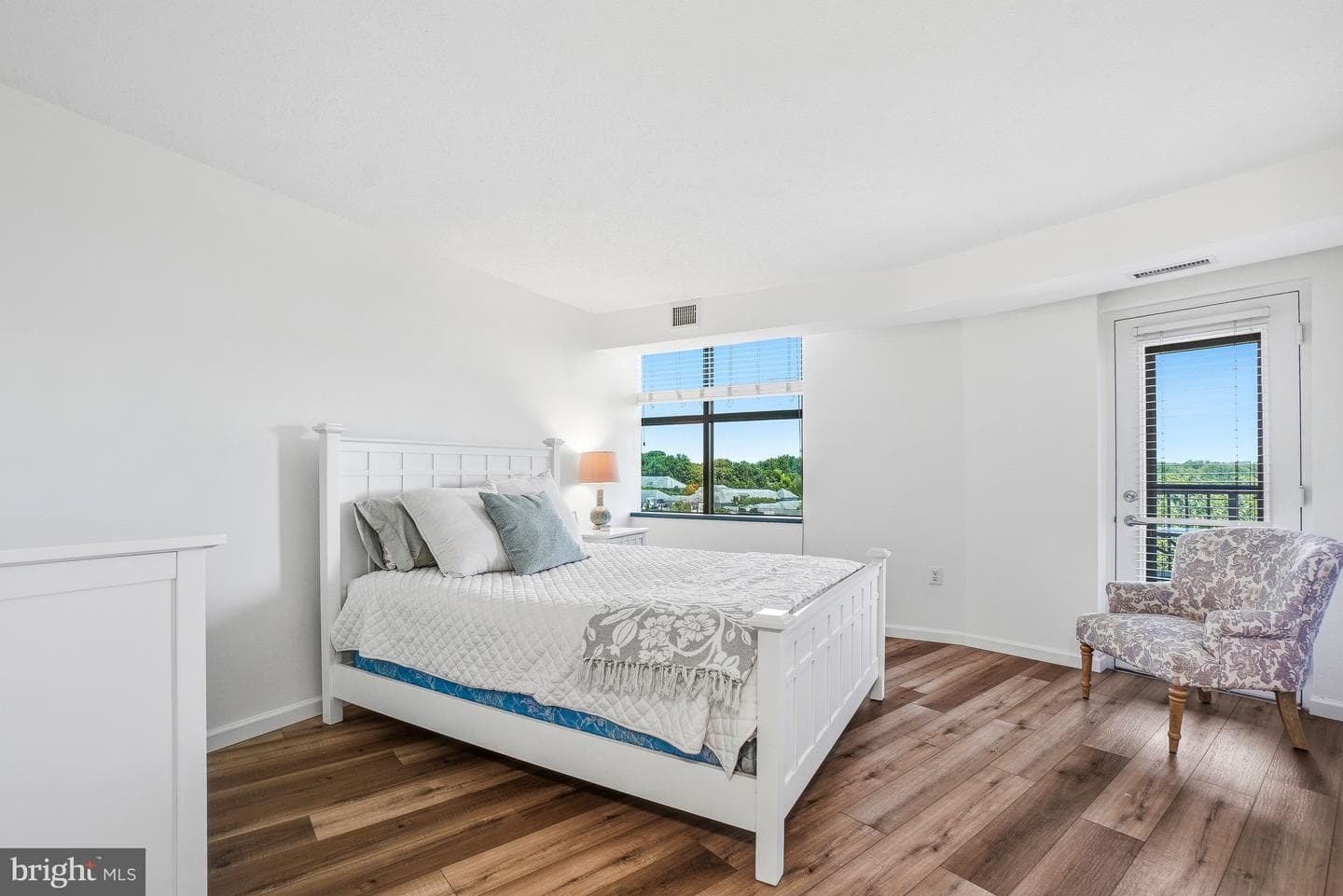 10101 Grosvenor Place #910 photo 15