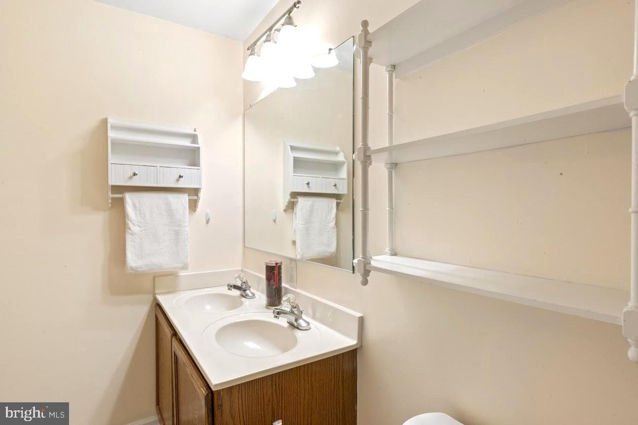 17914 Chatterly Terrace photo 13