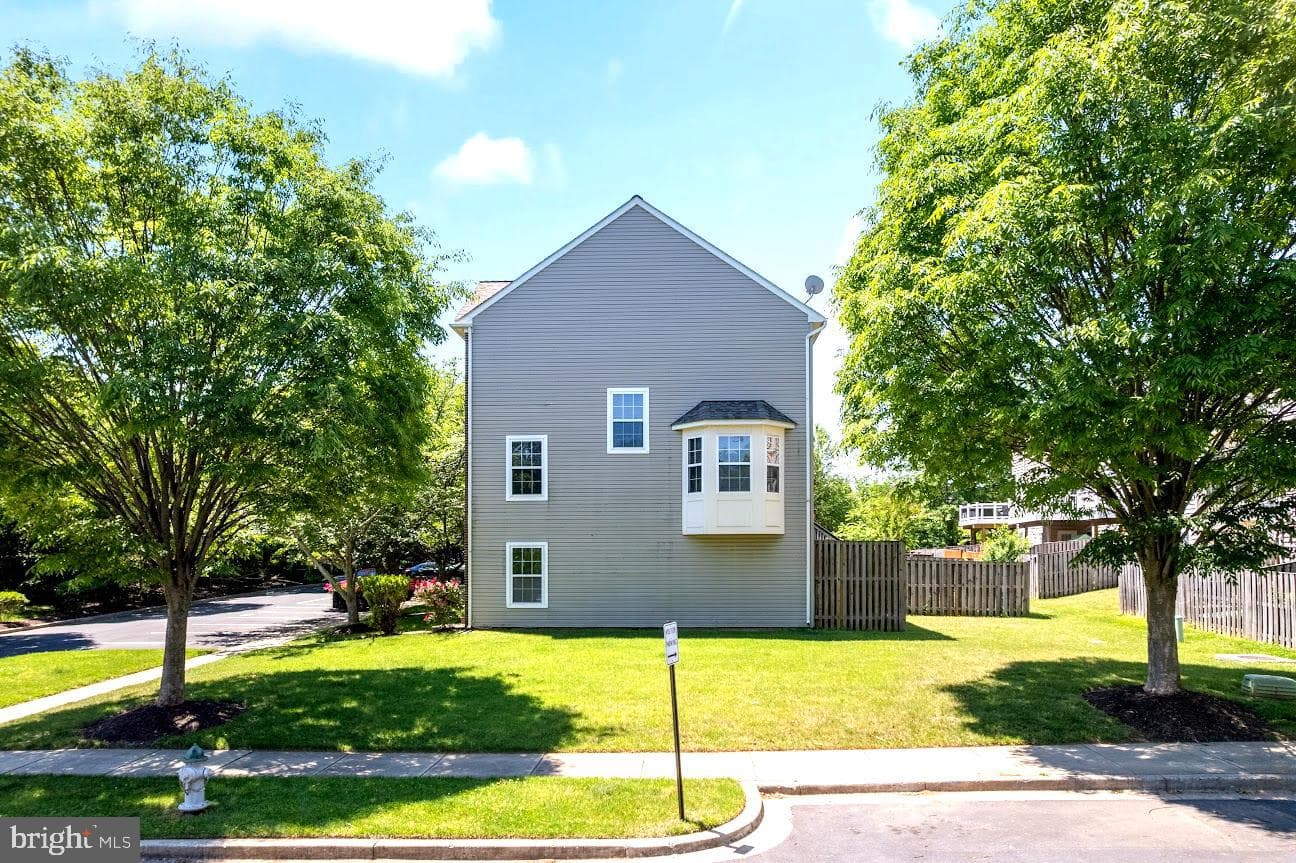17914 Chatterly Terrace photo 29