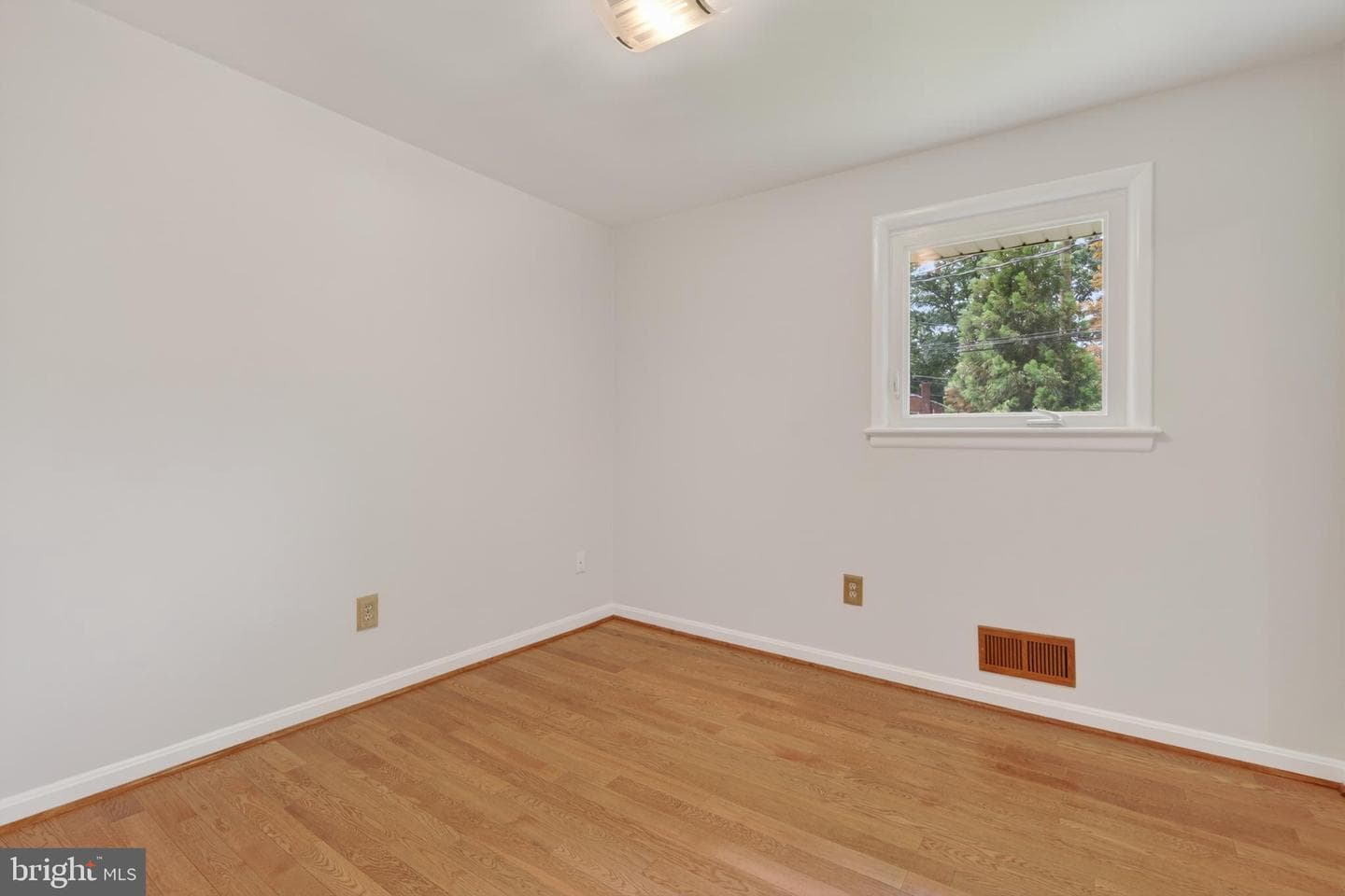 5701 Radnor Court photo 26