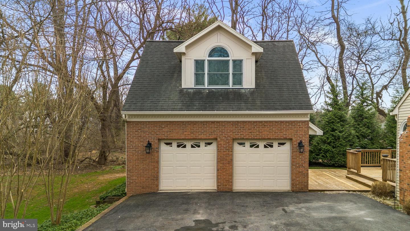 5820 Winegrove Court photo 56