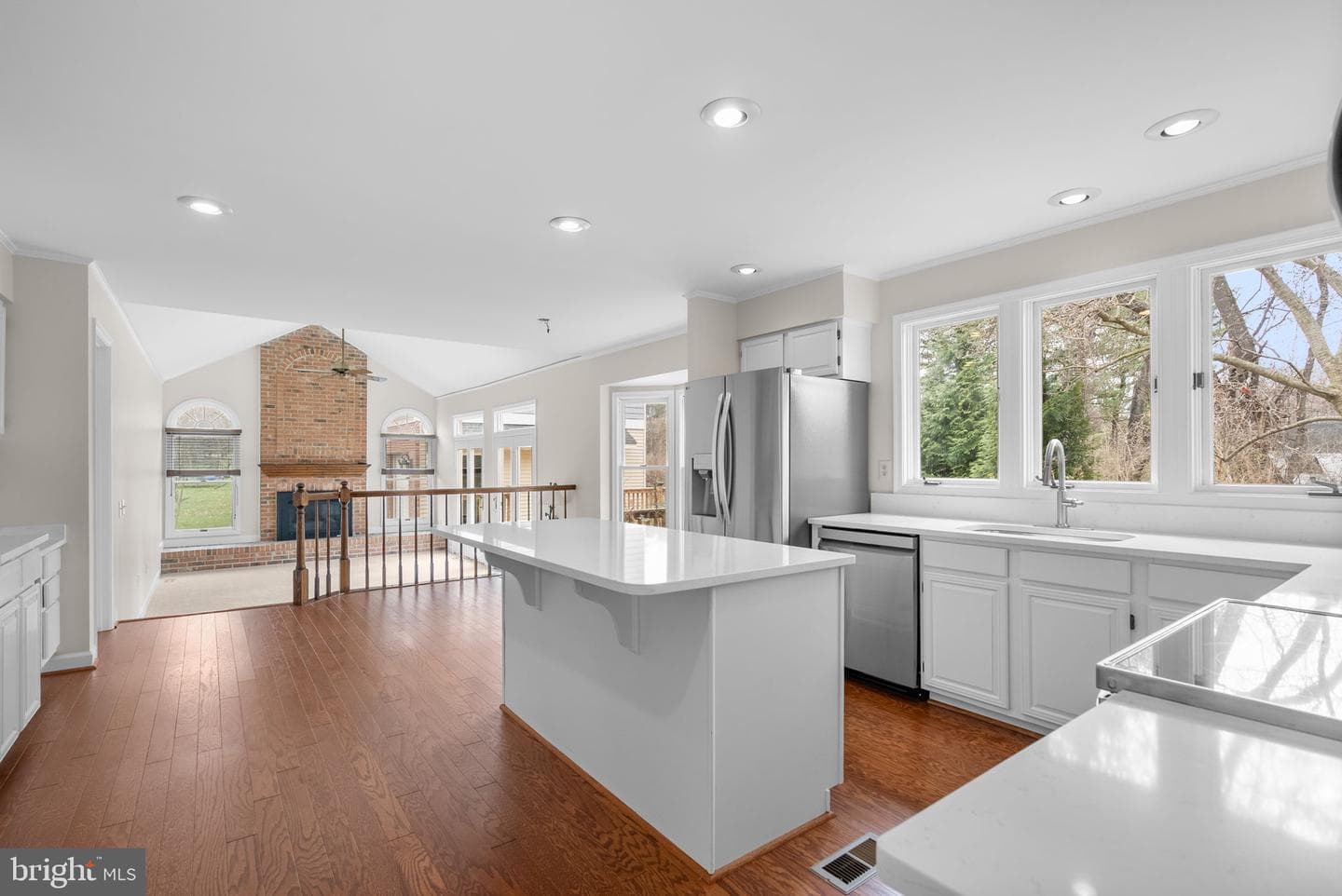 5820 Winegrove Court photo 8