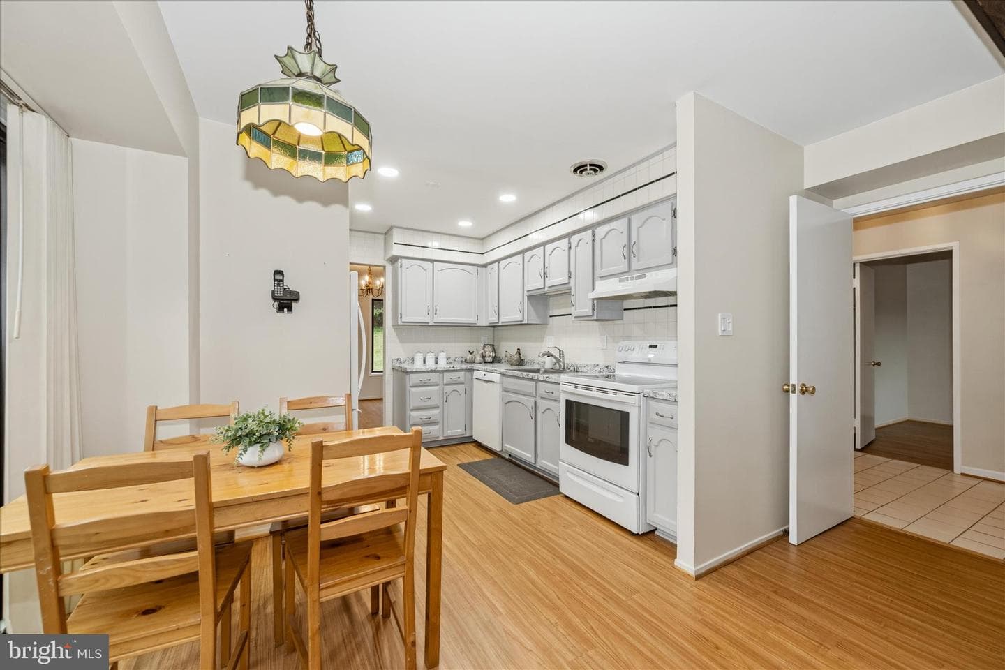 9700 Shadow Oak Drive photo 20