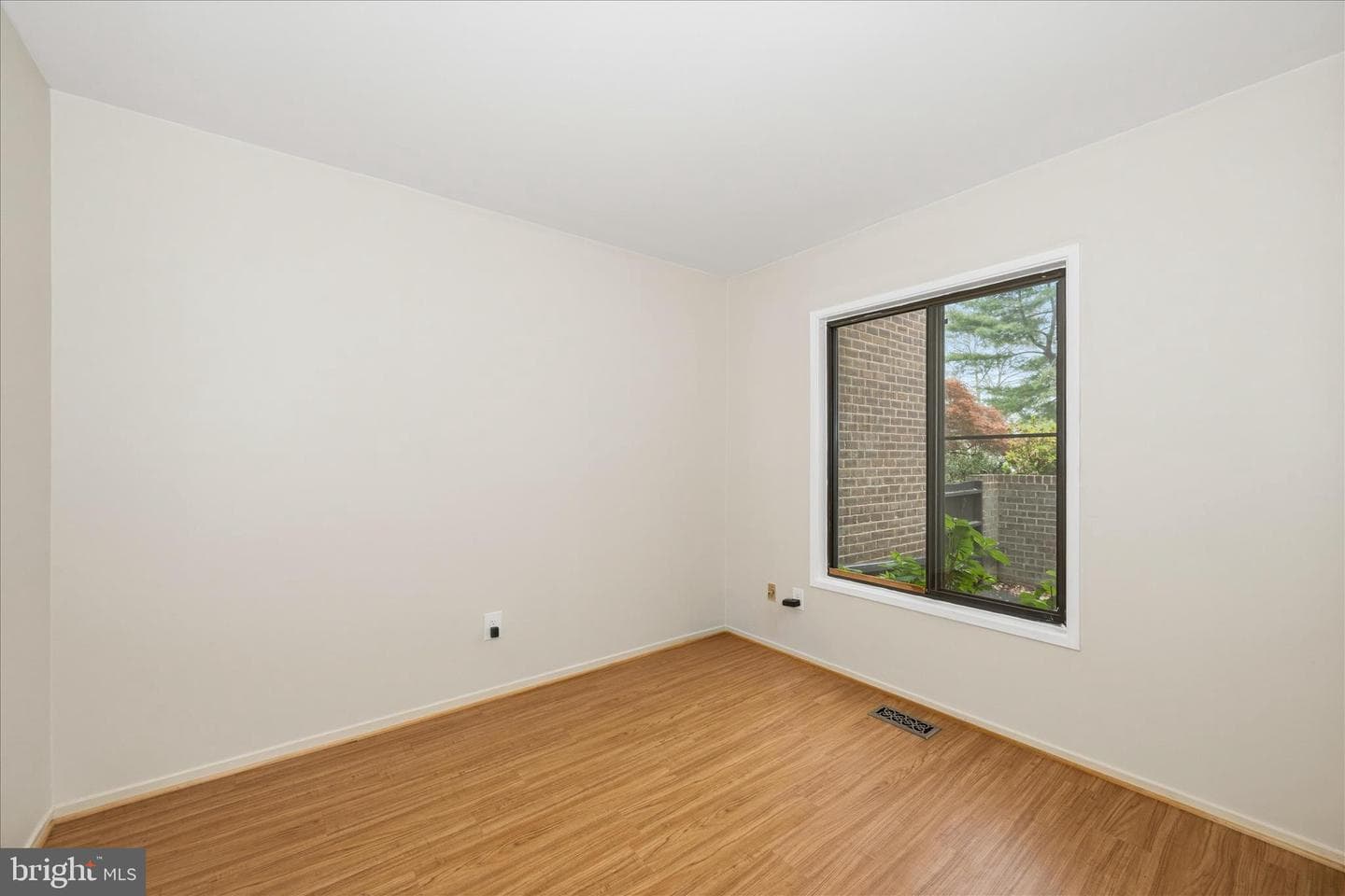 9700 Shadow Oak Drive photo 24