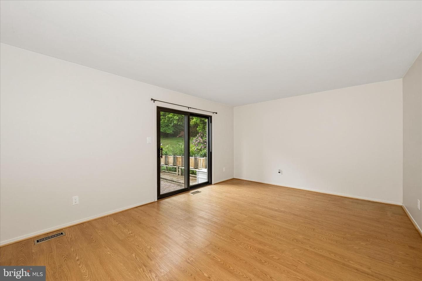 9700 Shadow Oak Drive photo 6