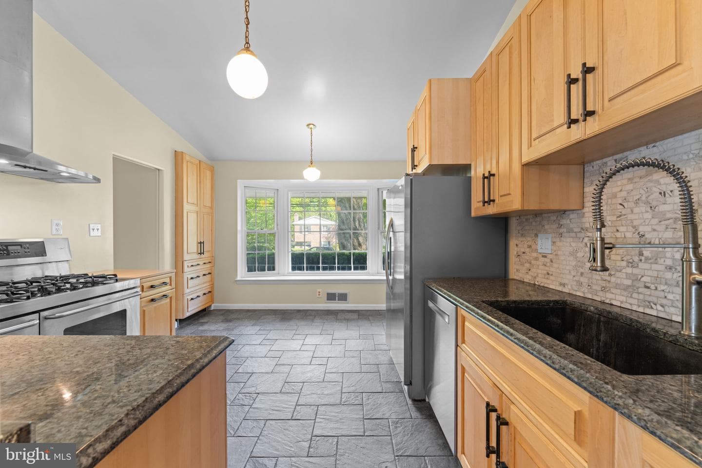 13100 Hathaway Drive photo 17