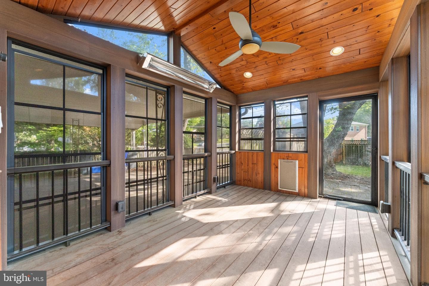 13100 Hathaway Drive photo 26