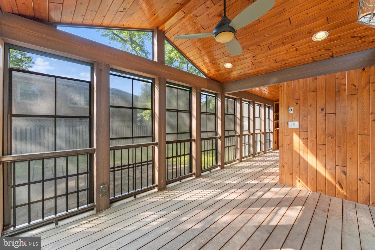 13100 Hathaway Drive photo 28