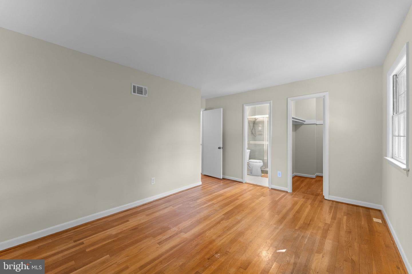 13100 Hathaway Drive photo 34