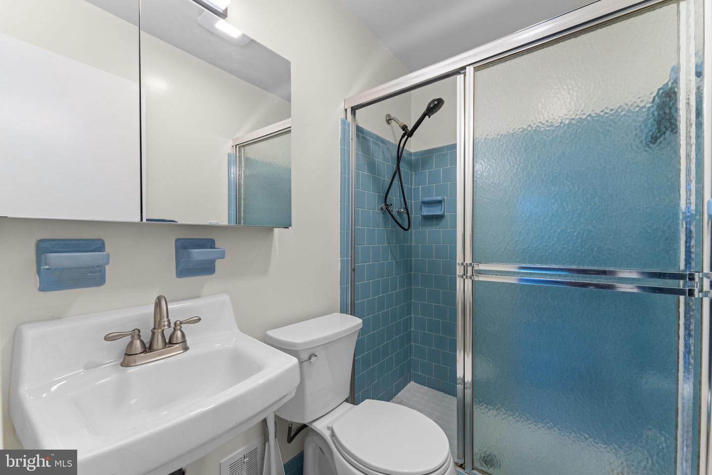 13100 Hathaway Drive photo 36