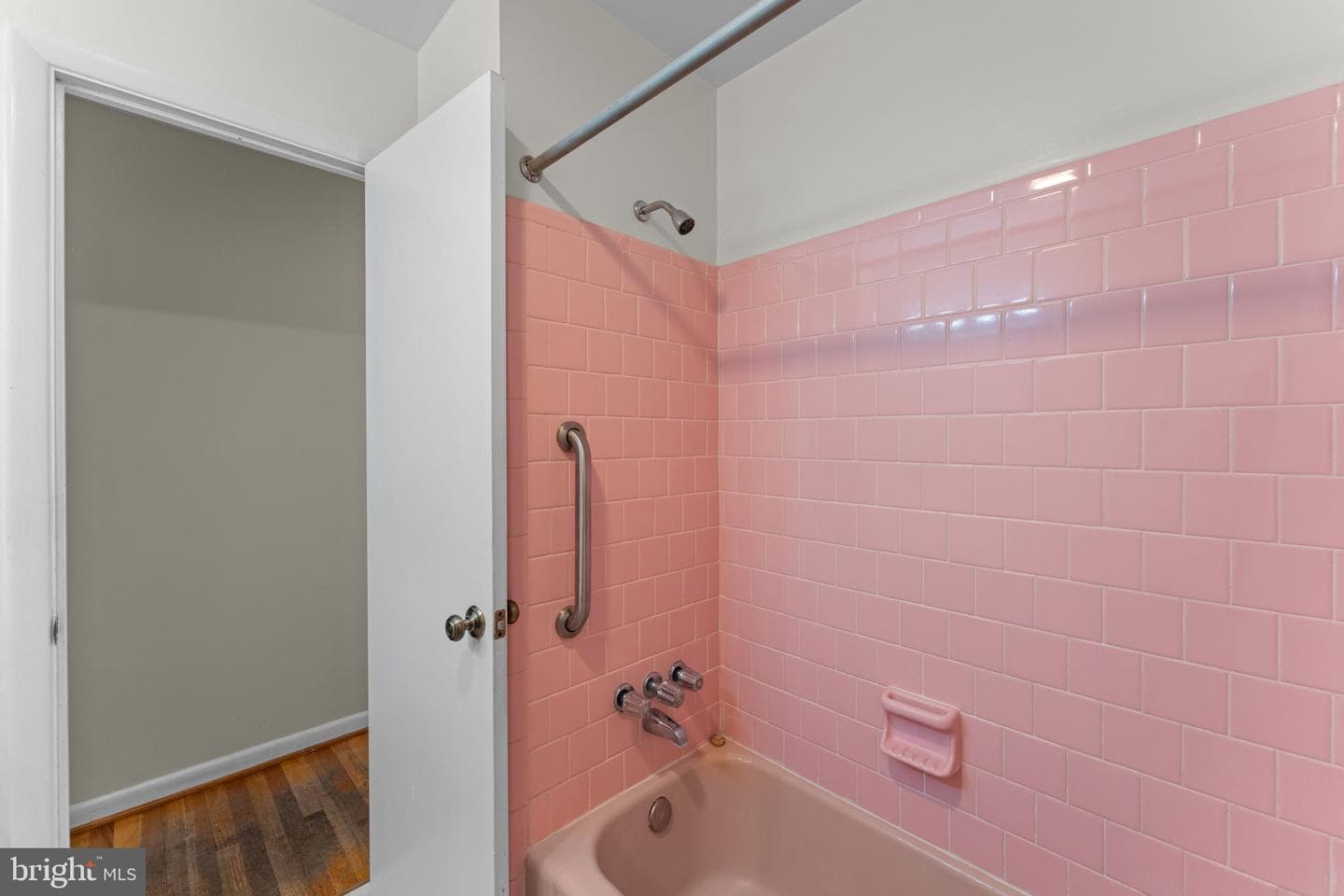 13100 Hathaway Drive photo 49